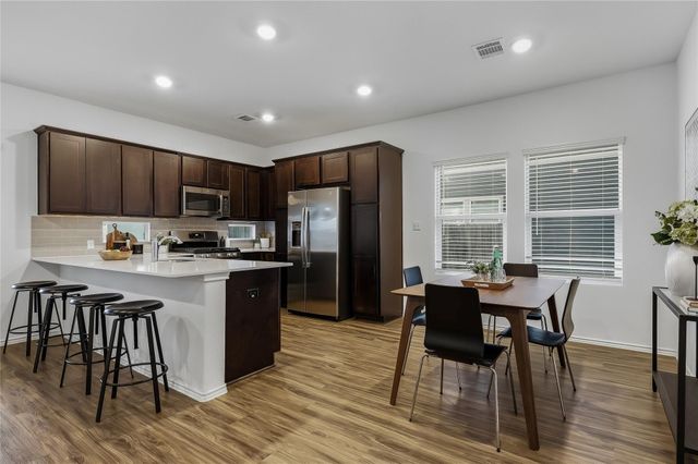 1337 Weatherford LN, Leander, TX 78641