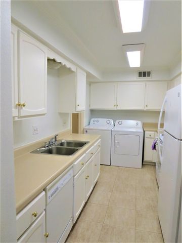 361 N Post Oak Lane 239, Houston, TX 77024
