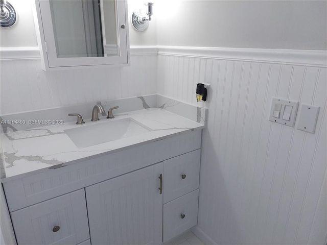 1700 SE 15th Street SE 309, Fort Lauderdale, FL 33316