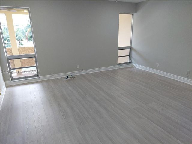 1700 SE 15th Street SE 309, Fort Lauderdale, FL 33316