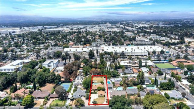 15803 Gault Street, Lake Balboa, CA 91406