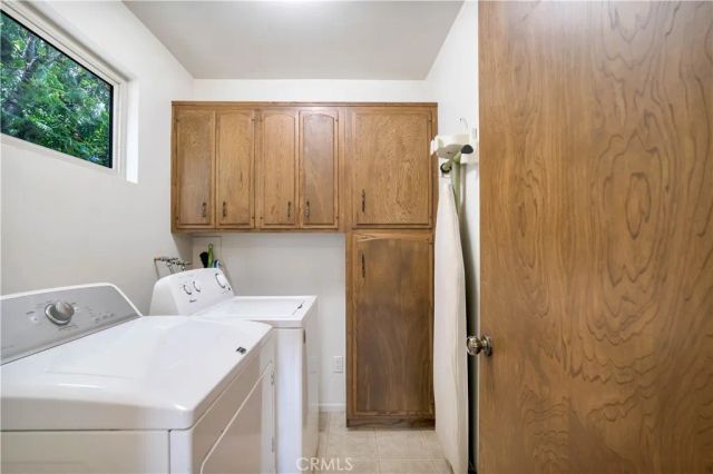 15803 Gault Street, Lake Balboa, CA 91406