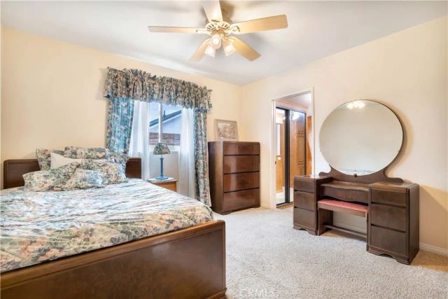 15803 Gault Street, Lake Balboa, CA 91406