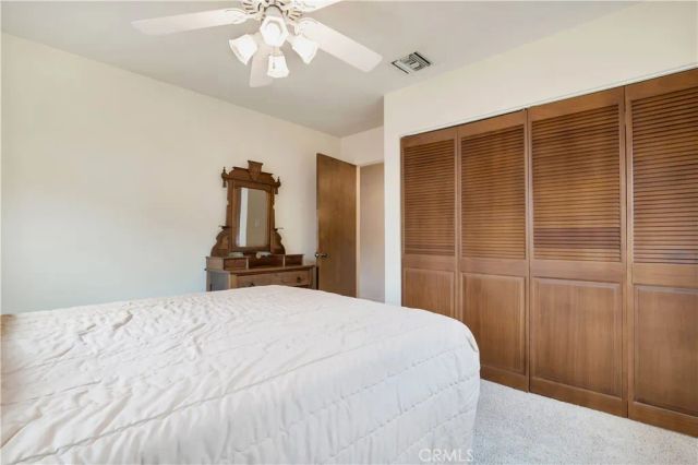15803 Gault Street, Lake Balboa, CA 91406