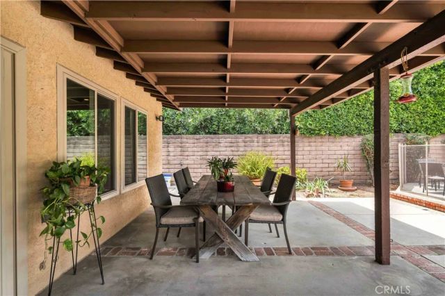 15803 Gault Street, Lake Balboa, CA 91406