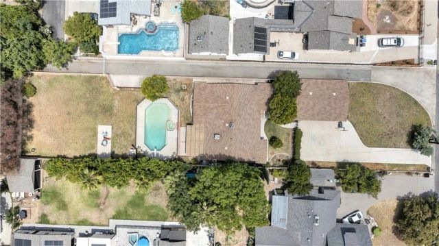 15803 Gault Street, Lake Balboa, CA 91406