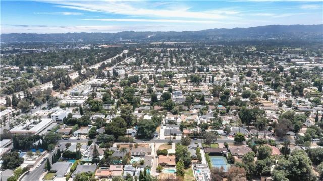 15803 Gault Street, Lake Balboa, CA 91406
