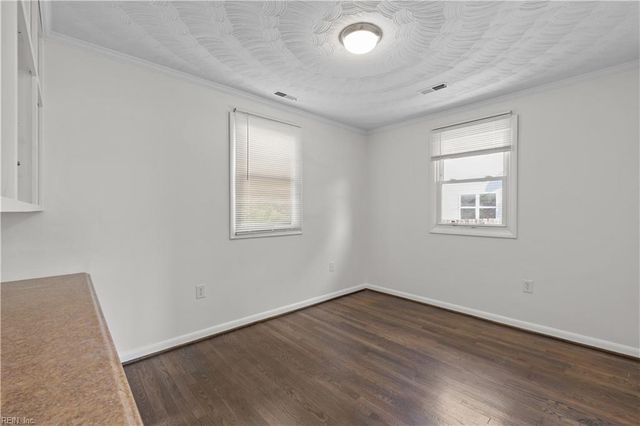 406 Stalham RD, Chesapeake, VA 23325