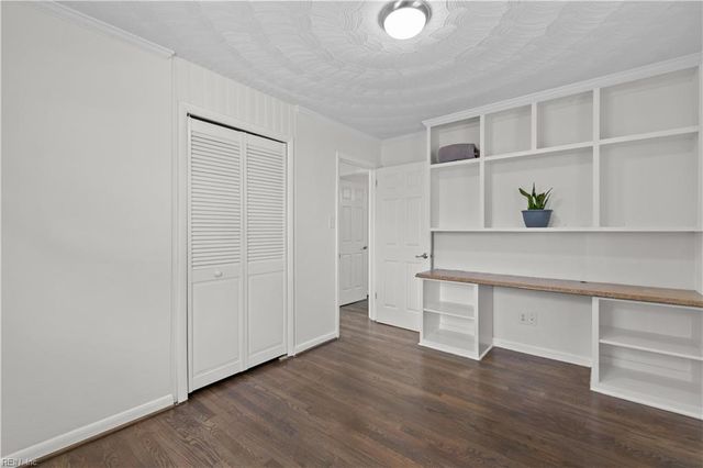 406 Stalham RD, Chesapeake, VA 23325