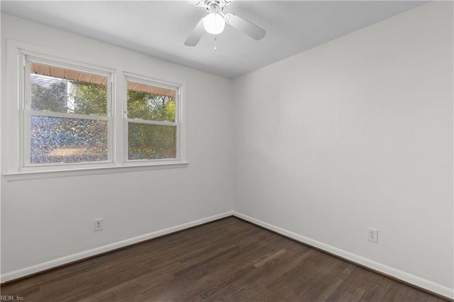 406 Stalham RD, Chesapeake, VA 23325