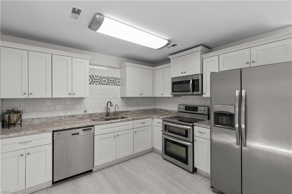 406 Stalham RD, Chesapeake, VA 23325