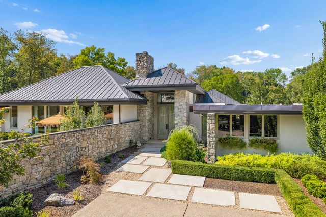 6210 Hickory Valley Rd, Nashville, TN 37205