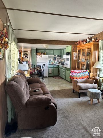 1086 E MAIN ST, Wellington, UT 84542