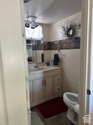 1086 E MAIN ST, Wellington, UT 84542