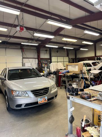 1086 E MAIN ST, Wellington, UT 84542