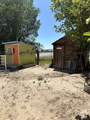 1086 E MAIN ST, Wellington, UT 84542