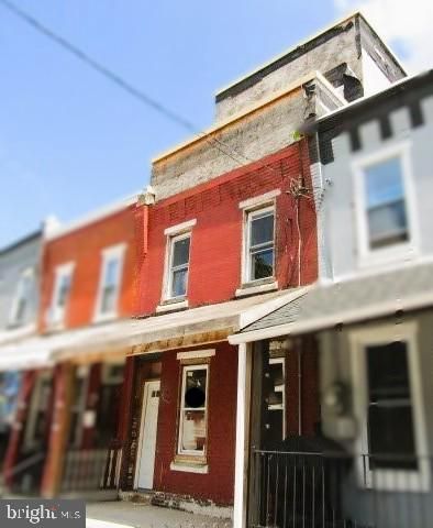 829 N 39TH ST, Philadelphia, PA 19104