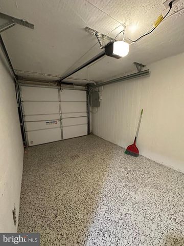 651 COPLEY RD, Upper Darby, PA 19082