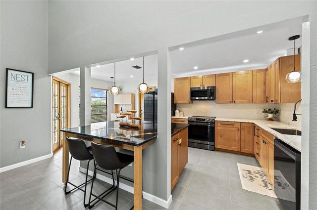 6107 45TH STREET W, Bradenton, FL 34210