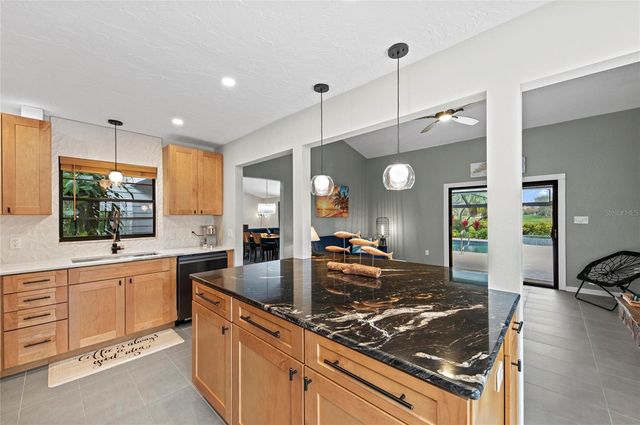 6107 45TH STREET W, Bradenton, FL 34210