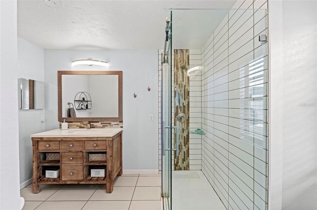 6107 45TH STREET W, Bradenton, FL 34210