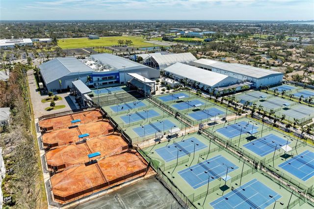 6107 45TH STREET W, Bradenton, FL 34210