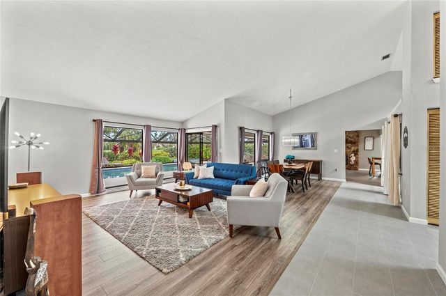 6107 45TH STREET W, Bradenton, FL 34210