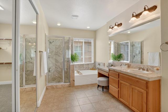 12410 Canyonlands Dr, Rancho Cordova, CA 95742