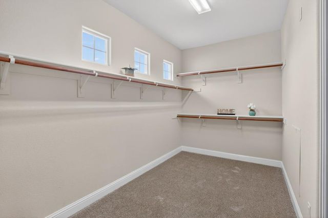 12410 Canyonlands Dr, Rancho Cordova, CA 95742