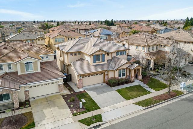 12410 Canyonlands Dr, Rancho Cordova, CA 95742