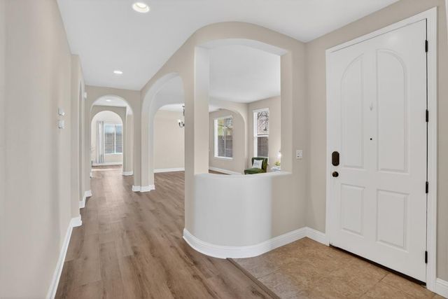 12410 Canyonlands Dr, Rancho Cordova, CA 95742