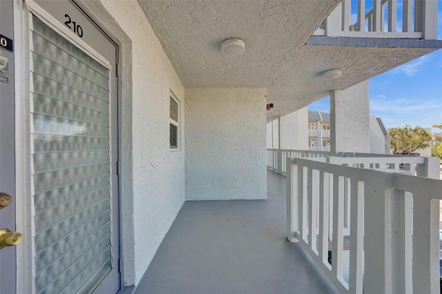 6570 Royal Palm Boulevard 210j, Margate, FL 33063