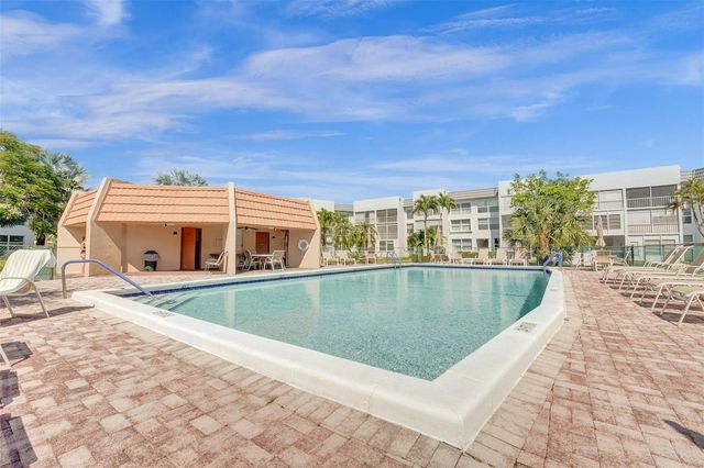 6570 Royal Palm Boulevard 210j, Margate, FL 33063