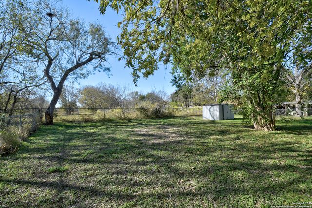 714 S Milam, Seguin, TX 78155