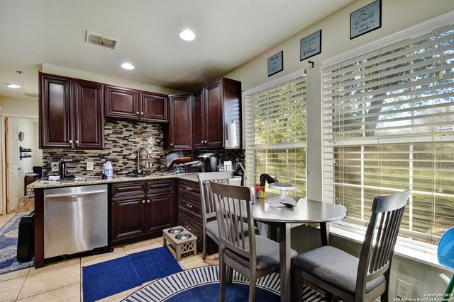 714 S Milam, Seguin, TX 78155