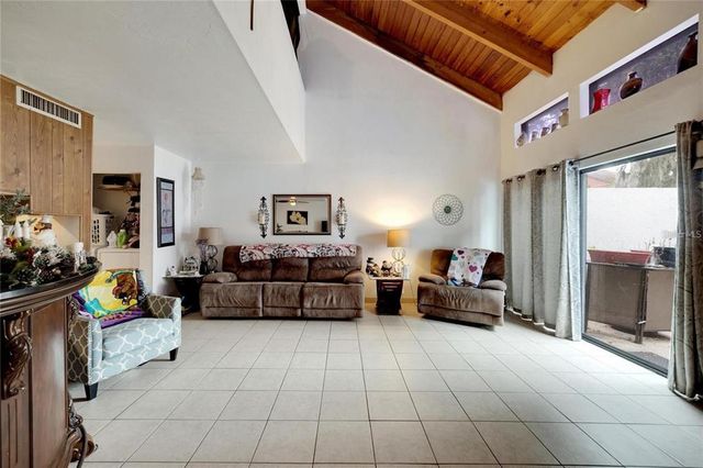 2826 NE 7TH STREET, Ocala, FL 34470