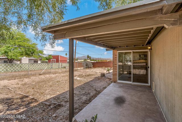 7617 E Morelos Place, Tucson, AZ 85710