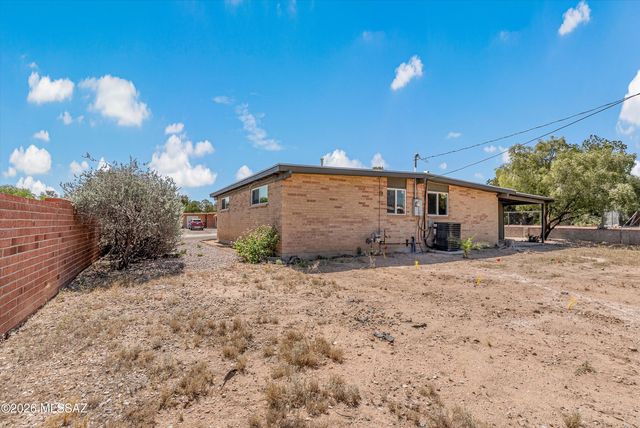 7617 E Morelos Place, Tucson, AZ 85710