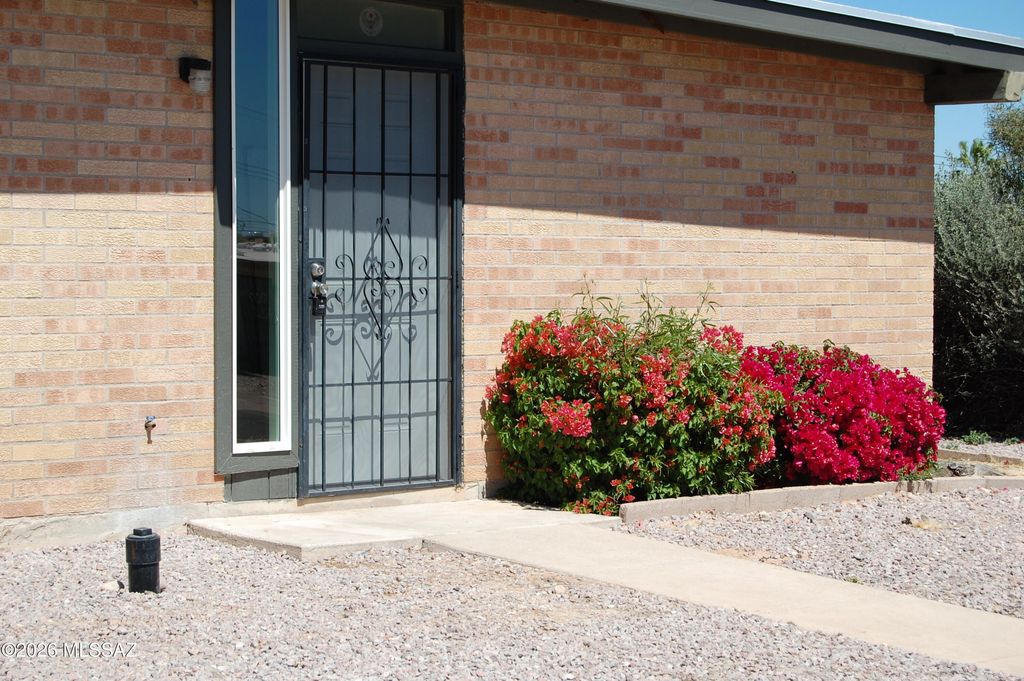 7617 E Morelos Place, Tucson, AZ 85710