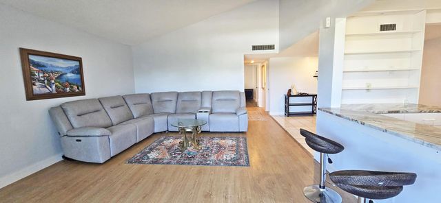 2601 Boundbrook Boulevard 206, Palm Springs, FL 33406