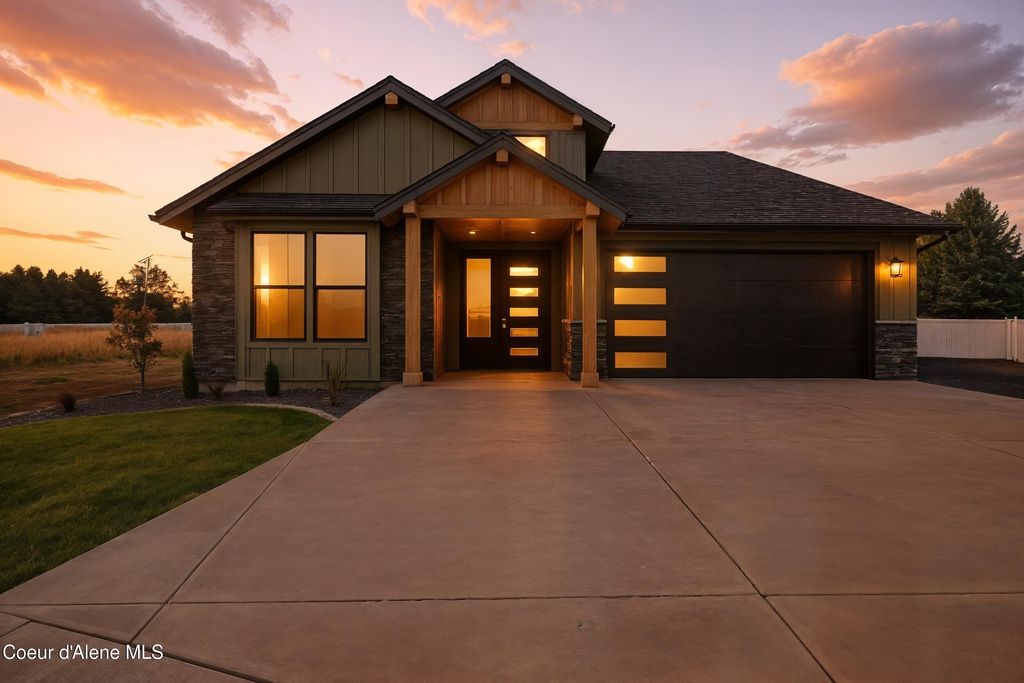 2644 E Salvation Ct, Post Falls, ID 83854