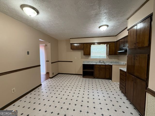 8472 Sheridan Drive, Jonesboro, GA 30236
