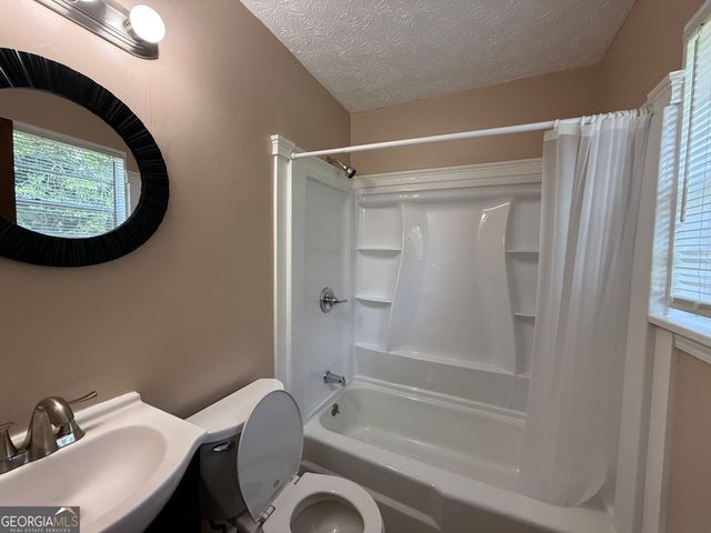 8472 Sheridan Drive, Jonesboro, GA 30236