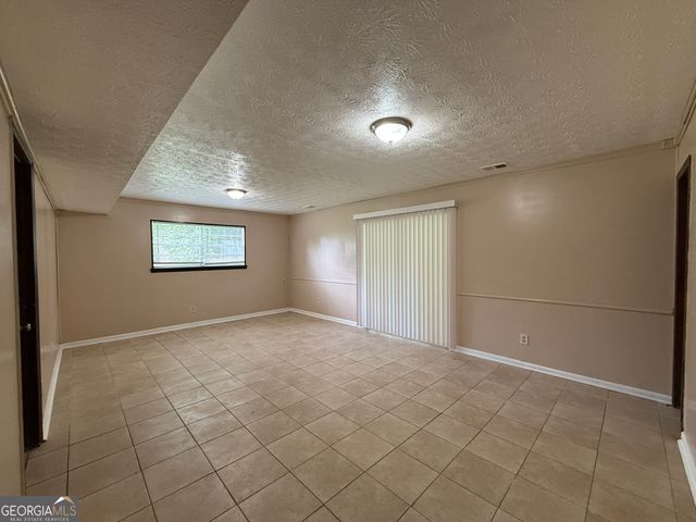 8472 Sheridan Drive, Jonesboro, GA 30236