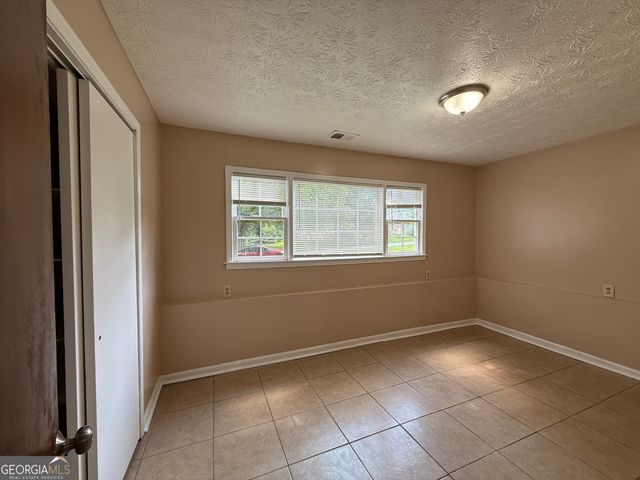 8472 Sheridan Drive, Jonesboro, GA 30236