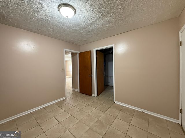 8472 Sheridan Drive, Jonesboro, GA 30236