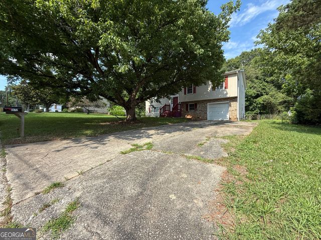8472 Sheridan Drive, Jonesboro, GA 30236