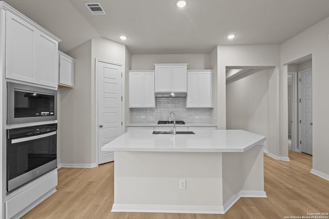 1852 Bighorn Trail, New Braunfels, TX 78132