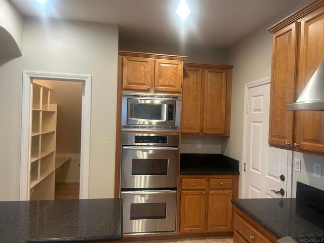 7235 Primrose, San Diego, CA 92129