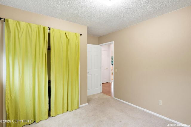 2841 Bennett Avenue, Anchorage, AK 99517